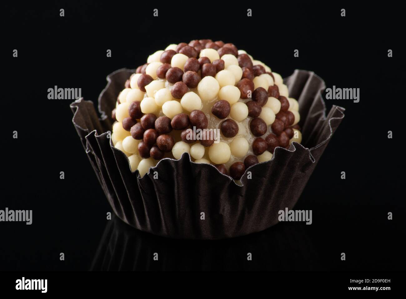 Brigadeiro gourmet hi-res stock photography and images - Page 8 - Alamy