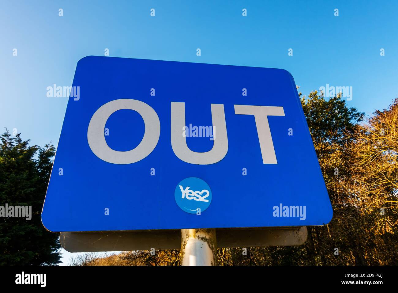 A sign saying YES to a second Scottish Independence Referendum on a sign saying OUT Stock Photo