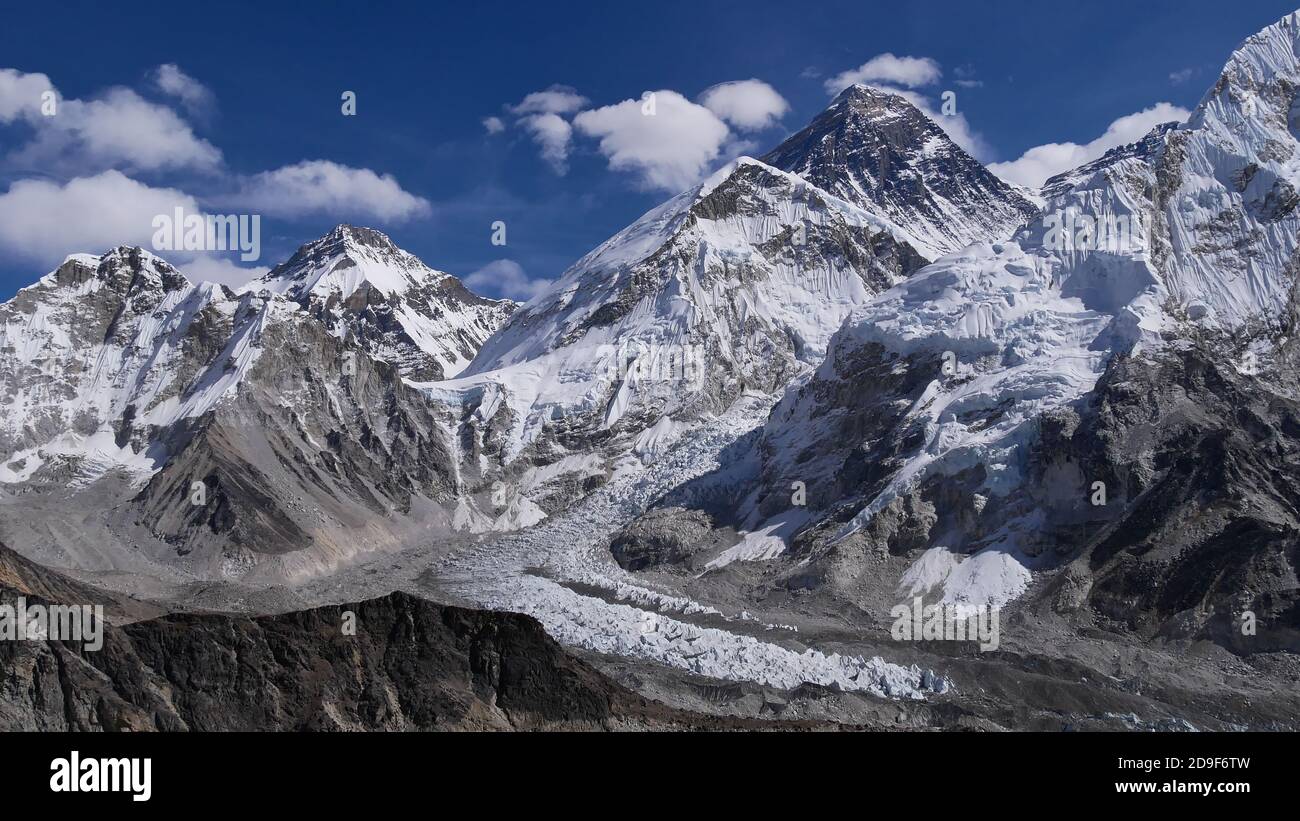 Everest summit hi-res stock photography and images - Alamy
