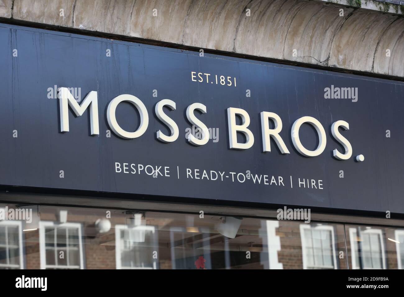 Moss bros logo hires stock photography and images Alamy