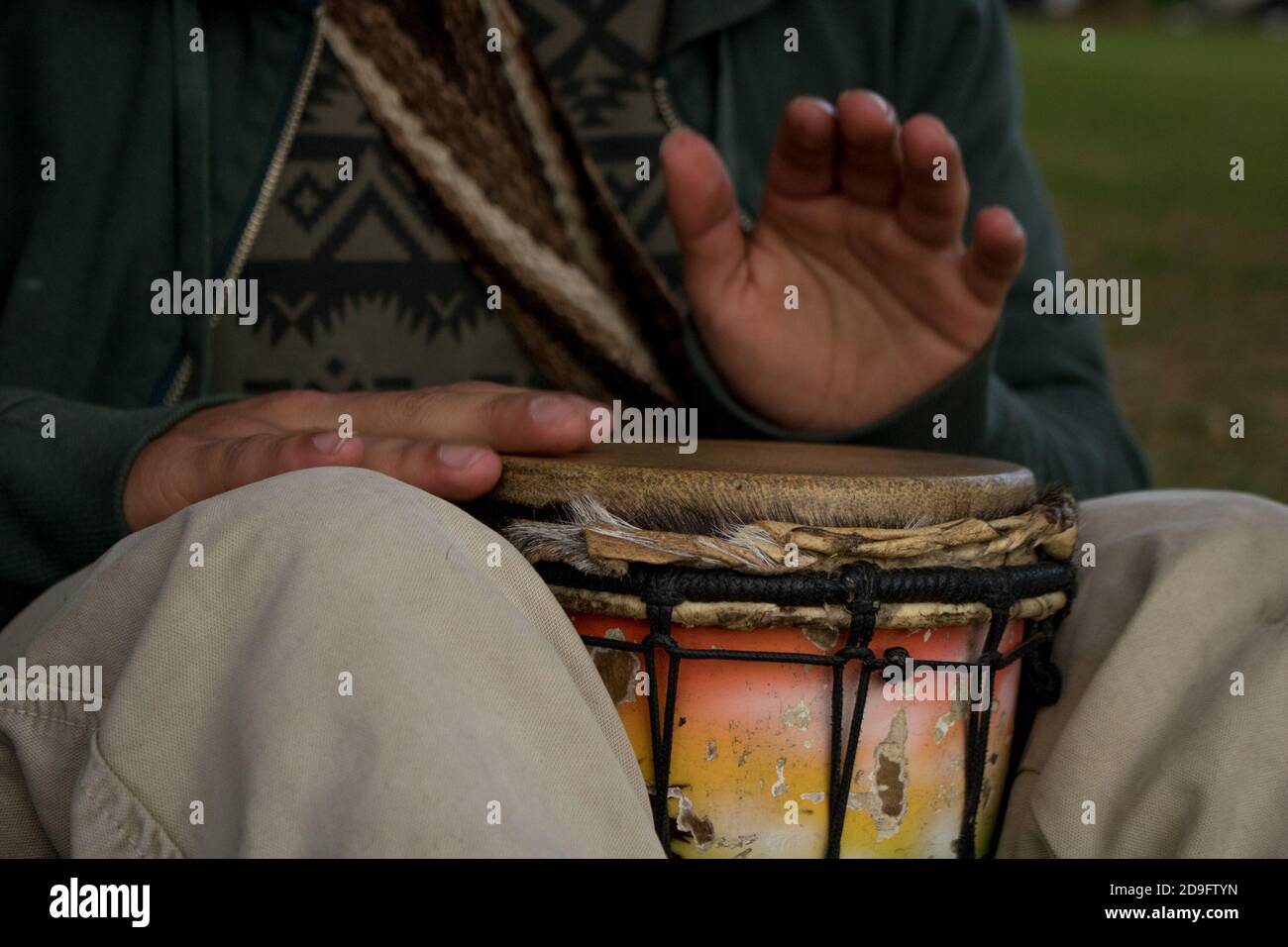 Goblet drum hires stock photography and images Alamy