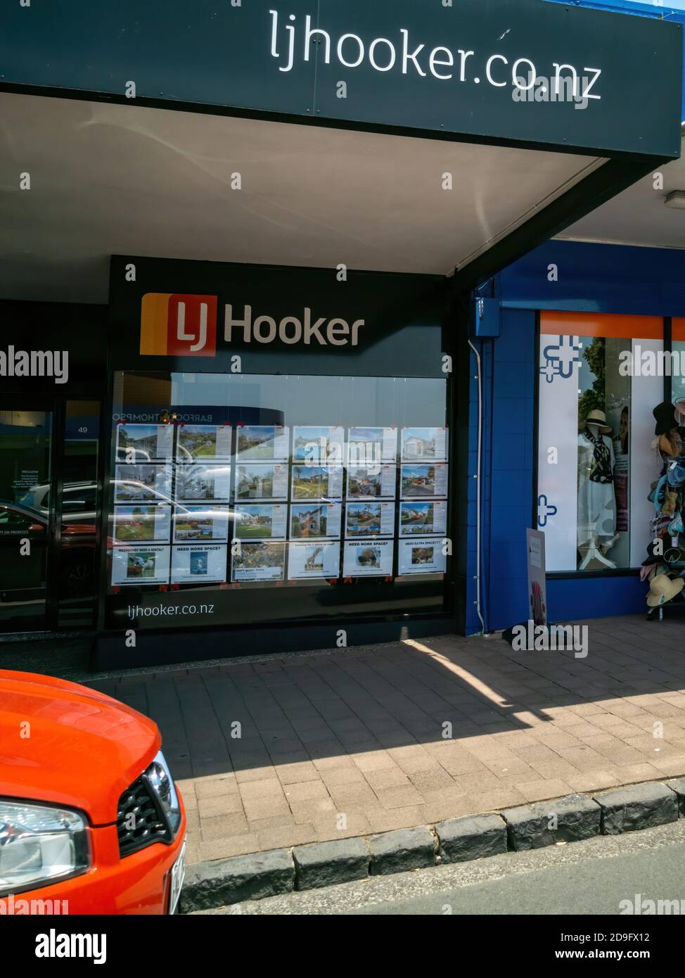 Second hand store new zealand hires stock photography and images Alamy