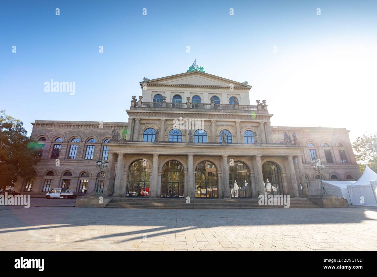 Hannover opera house hi-res stock photography and images - Alamy