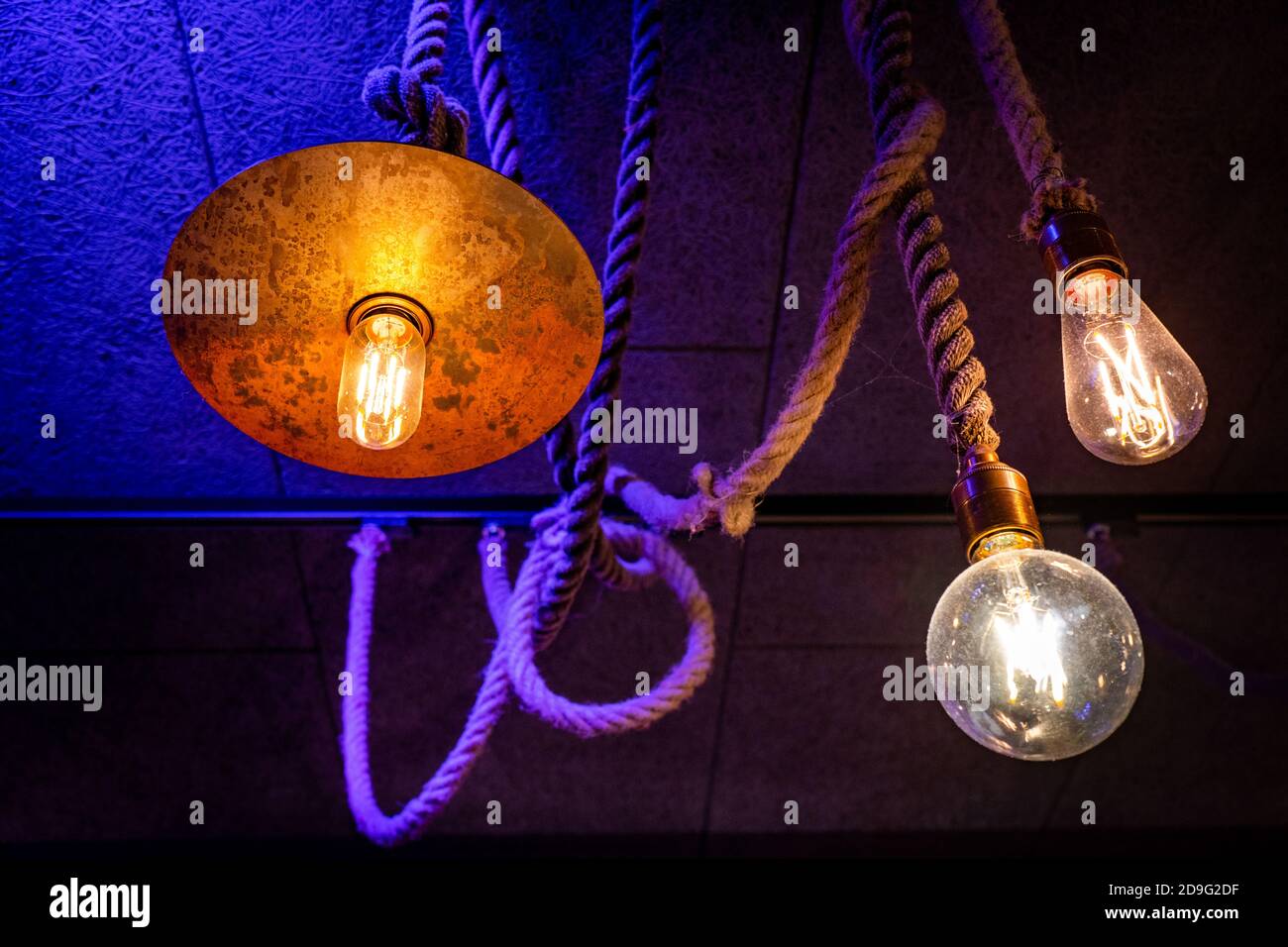 retro lamps hanging from the ceiling Stock Photo - Alamy