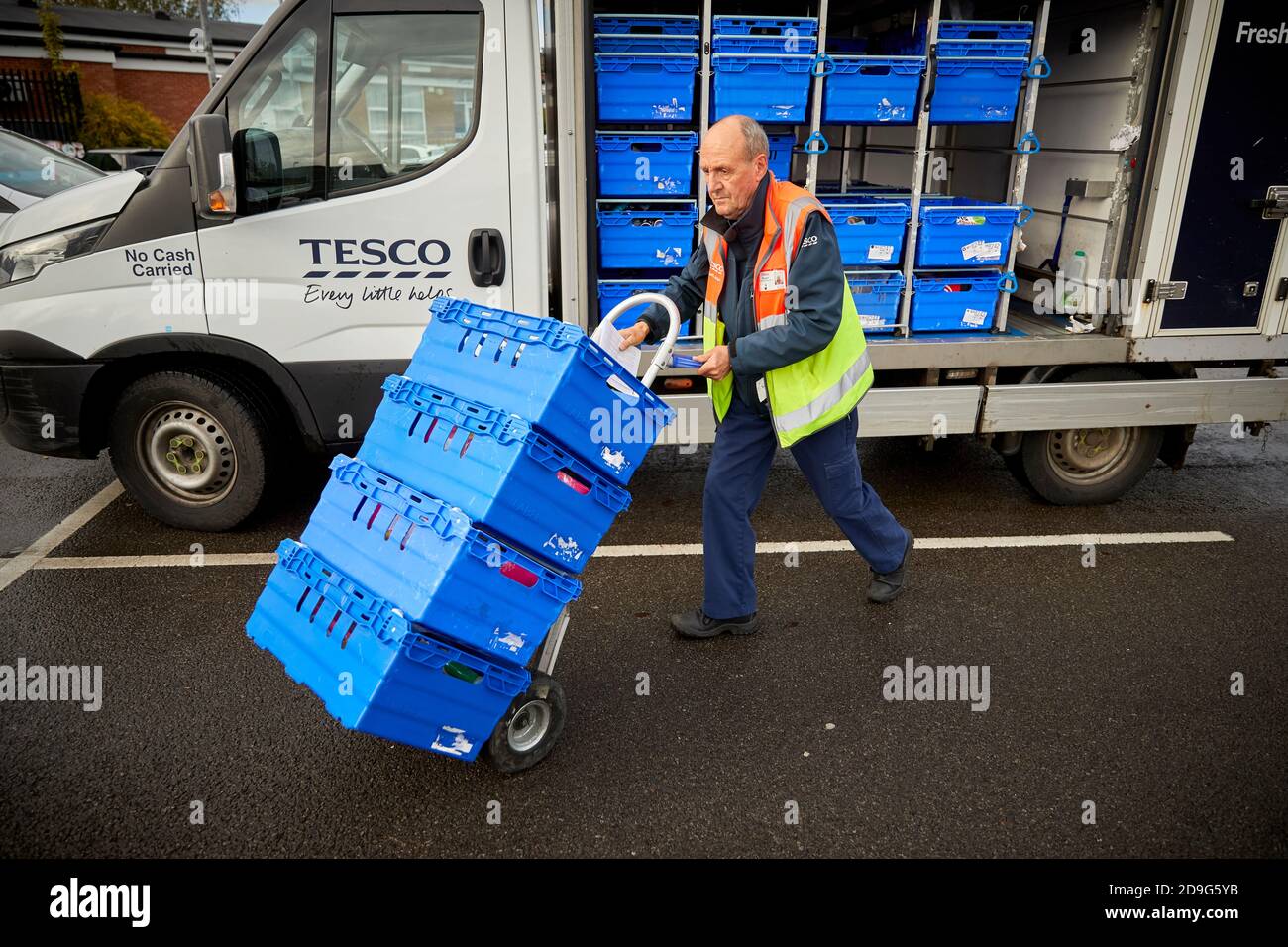 Tesco home delivery van hires stock photography and images Alamy