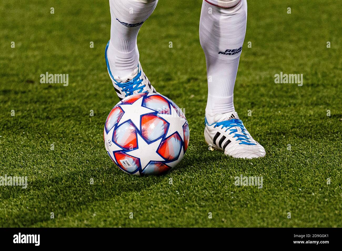 Madrid, Spain. 3rd Nov, 2020. Toni Kroos of Real Madrid Adidas Finale 20 in  action with the official match ball of Champions League 2020/2021 during t  Stock Photo - Alamy