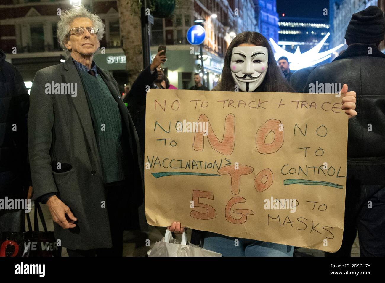 05 November 2020. London, UK Piers Corbyn attends the annual Million Mask Protest and V for Freedom Rally’s in central London. Photo by Ray Tang. Stock Photo