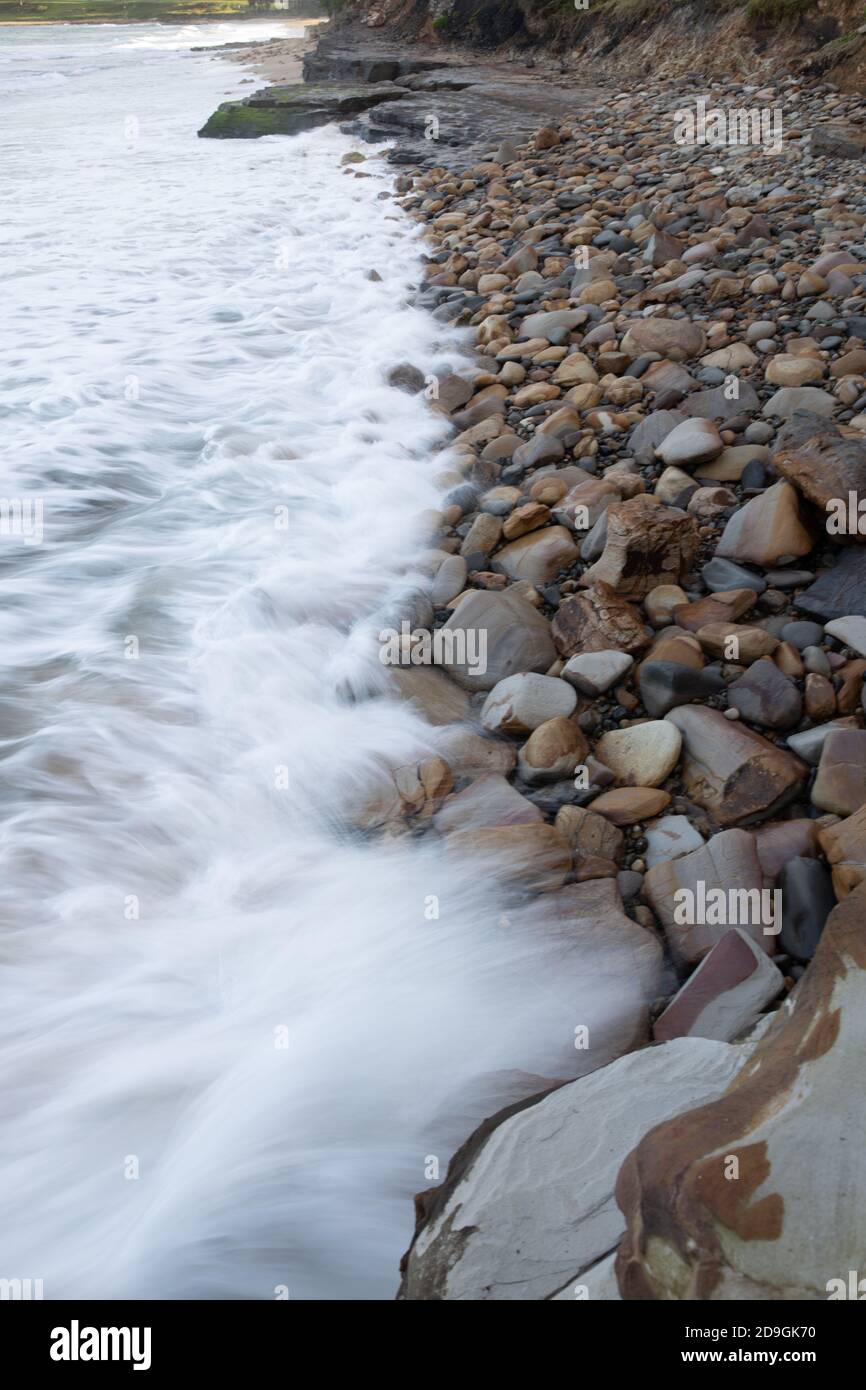 Vertical shot crashing waves hi-res stock photography and images - Alamy