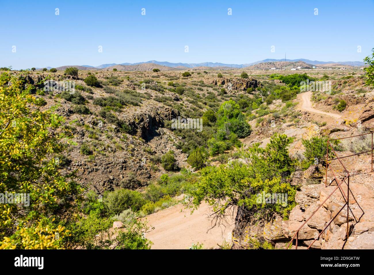 Desert location hi-res stock photography and images - Alamy