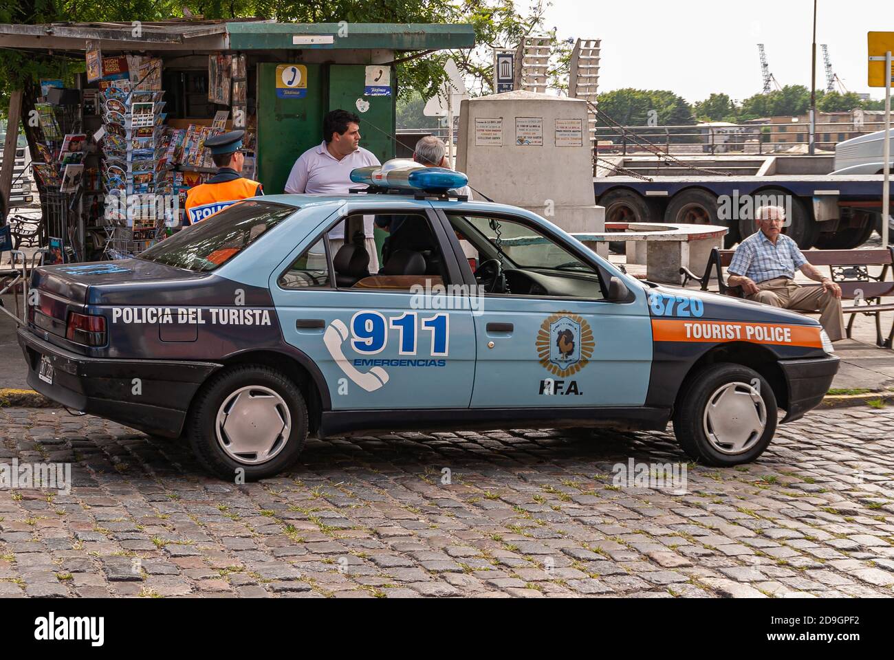 Carro De Polícia Minúsculo Buenos Aires Argentina Foto Editorial - Imagem de  carro, centro: 29358931