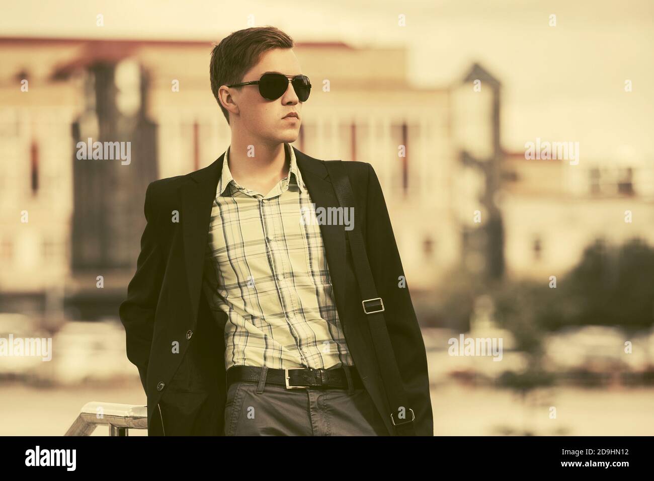 Handsome man blazer fashion hi-res stock photography and images - Alamy