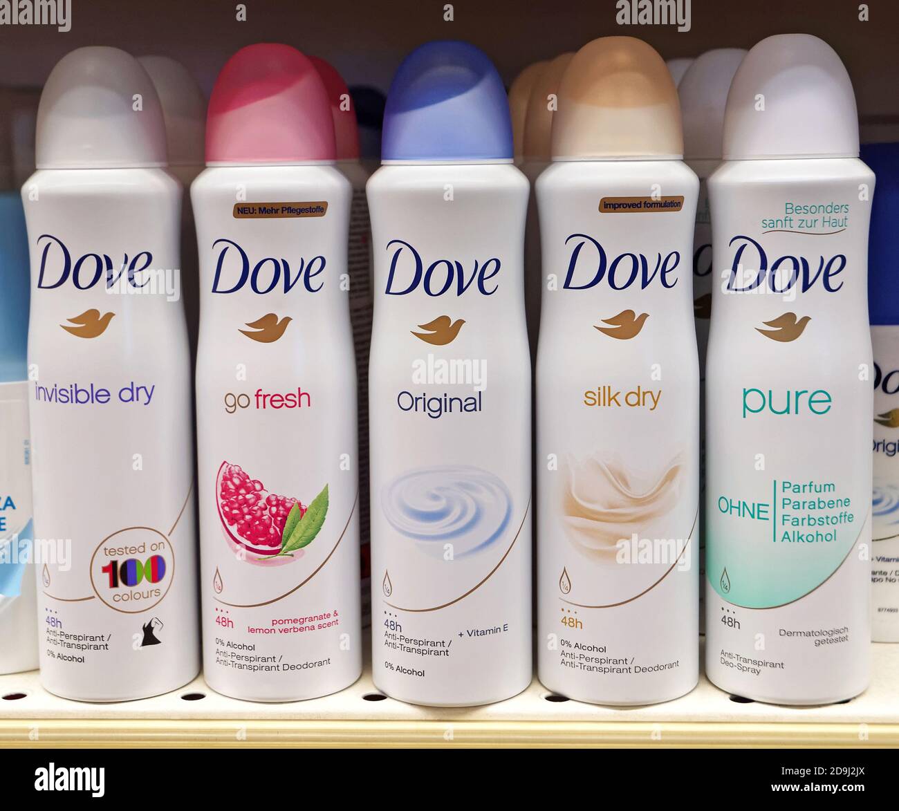 ROME, ITALY - AUGUST 4, 2015. Dove Dry Spray Antiperspirant, Invisible Dry,  Go Fresh, Original, Silk Dry and Pure on a shelf in a supermarket Stock  Photo - Alamy