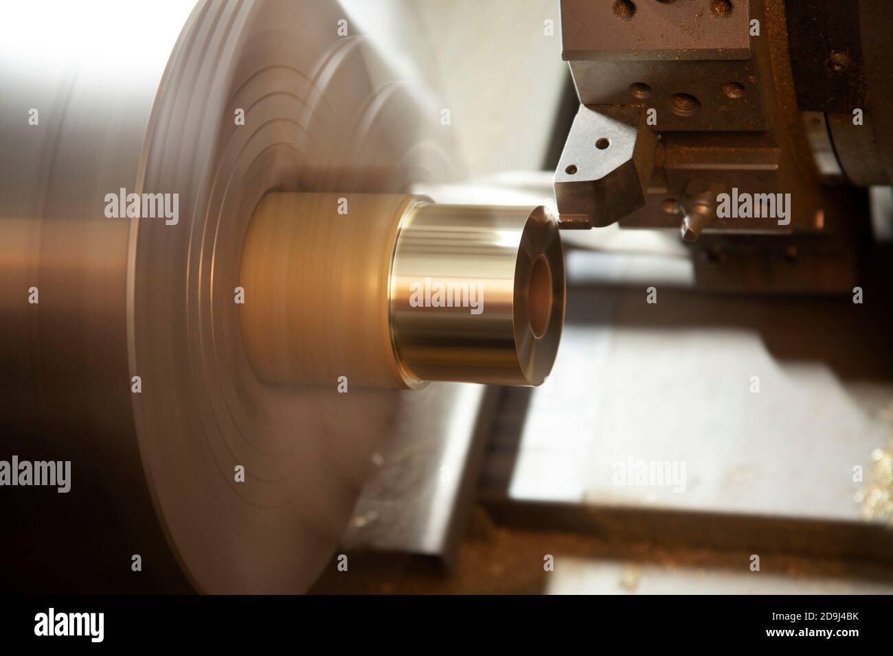 литье механическая обработка. твердомер для хтс форм. черновая токарная обработка. литье механическая обработка. точение бронзы.