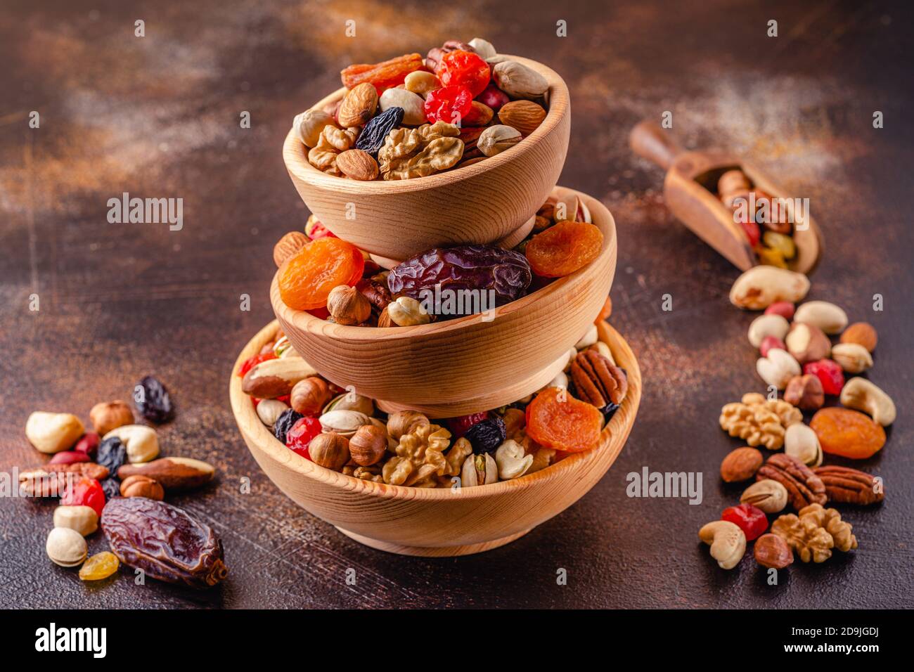 Healthy Snack of Nuts and Dried Fruit Stock Photo Alamy