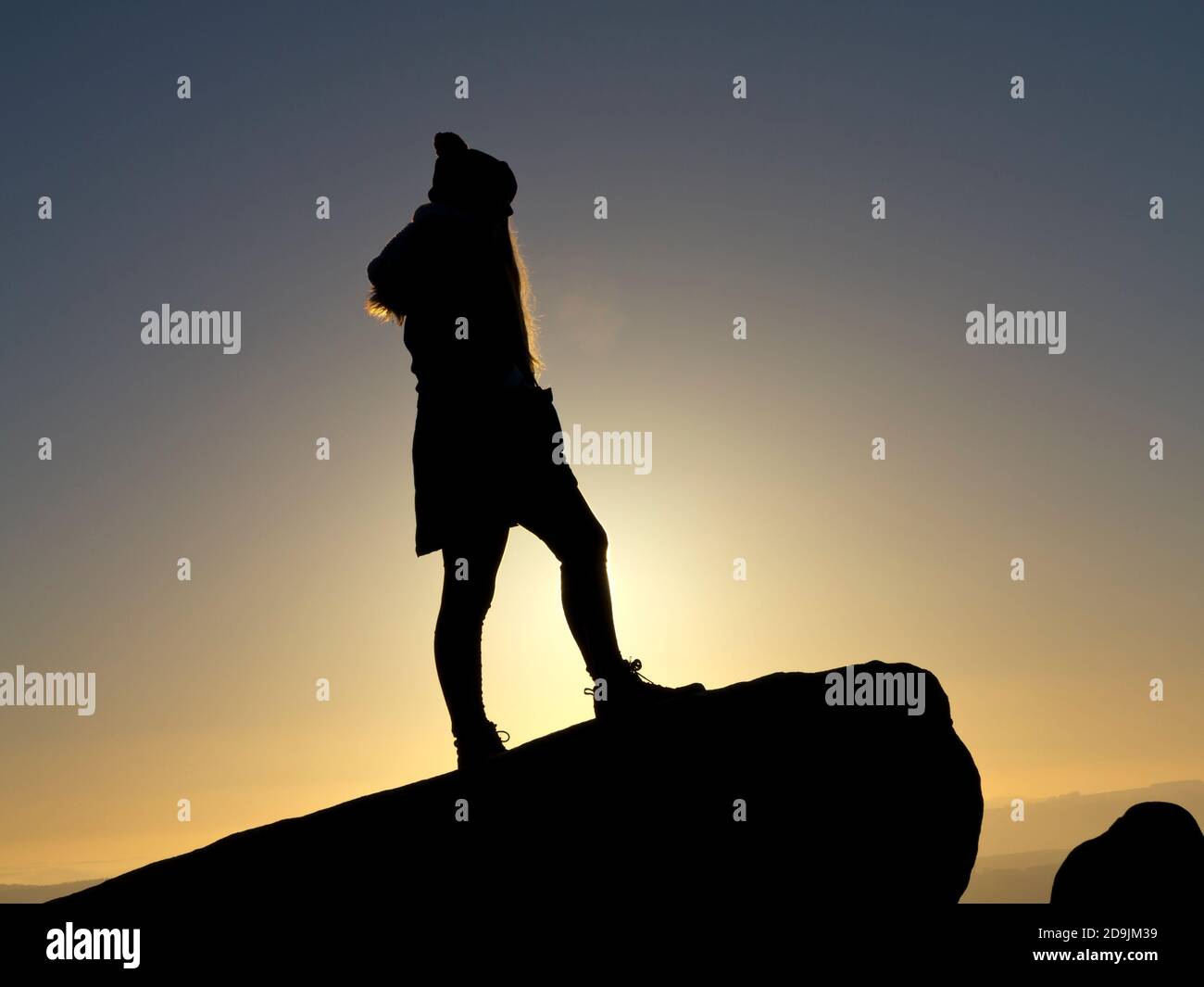 Girl hiker silhouette hi-res stock photography and images - Alamy