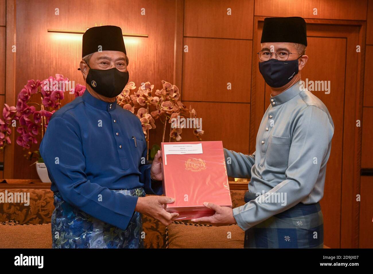 Kuala Lumpur Malaysia 06th Nov 2020 Malaysia S Prime Minister Muhyiddin Yassin L And Finance Minister Tengku Zafrul Tengku Abdul Aziz Pose With The National Budget Book In Kuala Lumpur Malaysia Nov 6