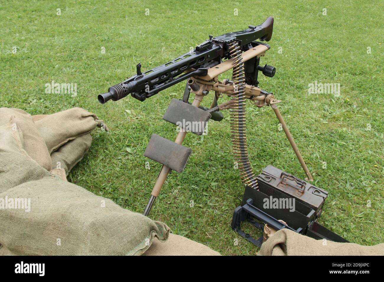 Machine gun emplacement hires stock photography and images Alamy