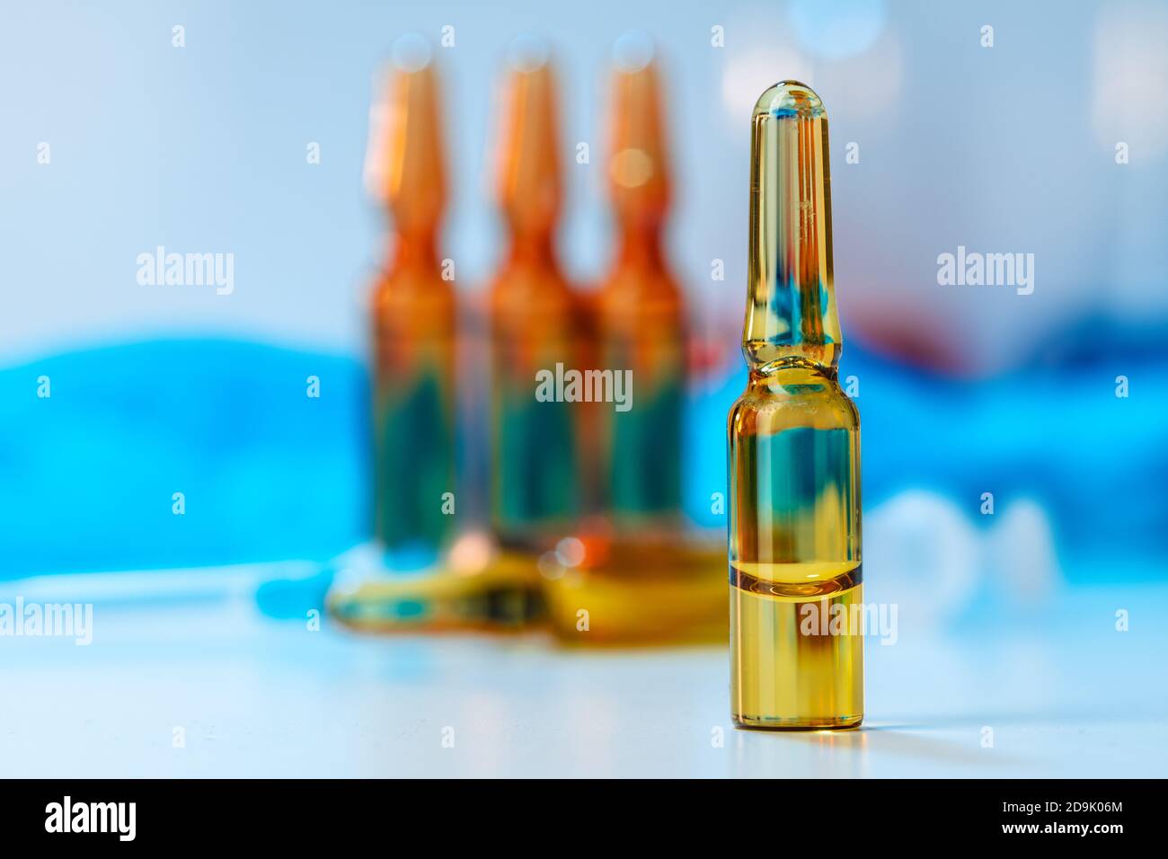 Plain ampule vials for injections close up Stock Photo Alamy