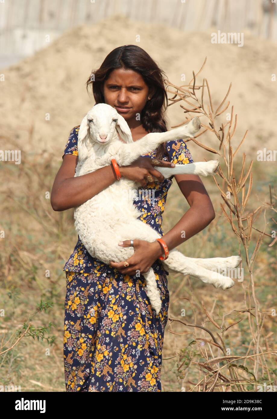Banjaran girl hi-res stock photography and images - Alamy