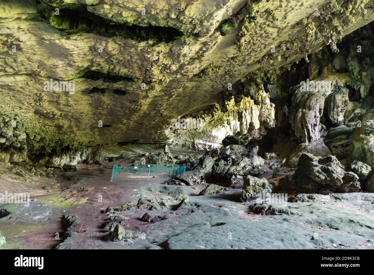 Chamber within the trader caves, Niah National Park, Sarawak, Malaysia Stock Photo