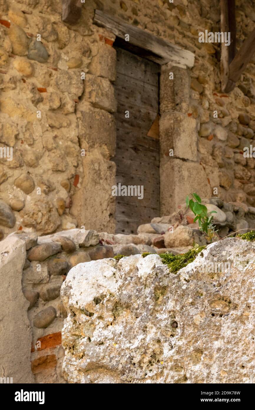 medieval city of perouges Stock Photo - Alamy
