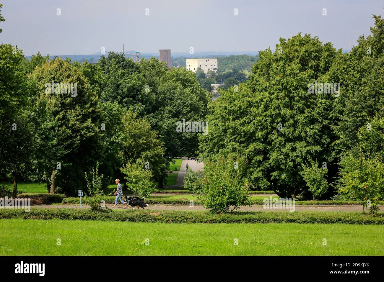 Essen, North Rhine-Westphalia, Ruhr Area, Germany, the Hallopark between Stoppenberg and Schonnebeck is one of the oldest green areas in Essen, here a view towards the Zeche Zollverein on the occasion of the Essen 2017 green capital of Europe. Stock Photo