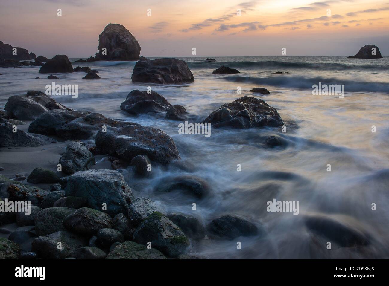 Sunset on rodeo beach hi-res stock photography and images - Alamy