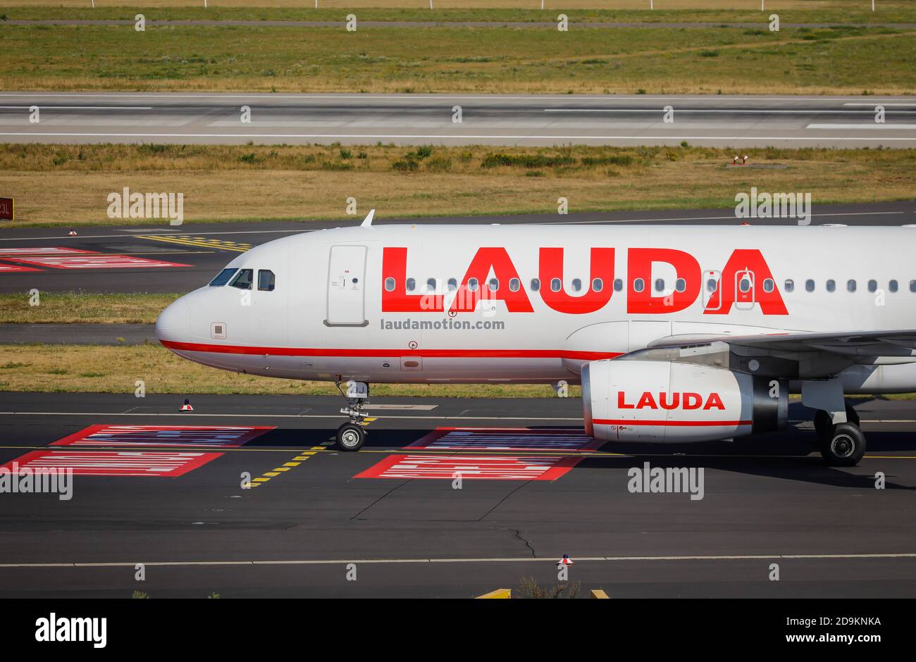 Duesseldorf, North Rhine-Westphalia, Germany, Lauda aircraft has landed, Duesseldorf International Airport, DUS. Stock Photo