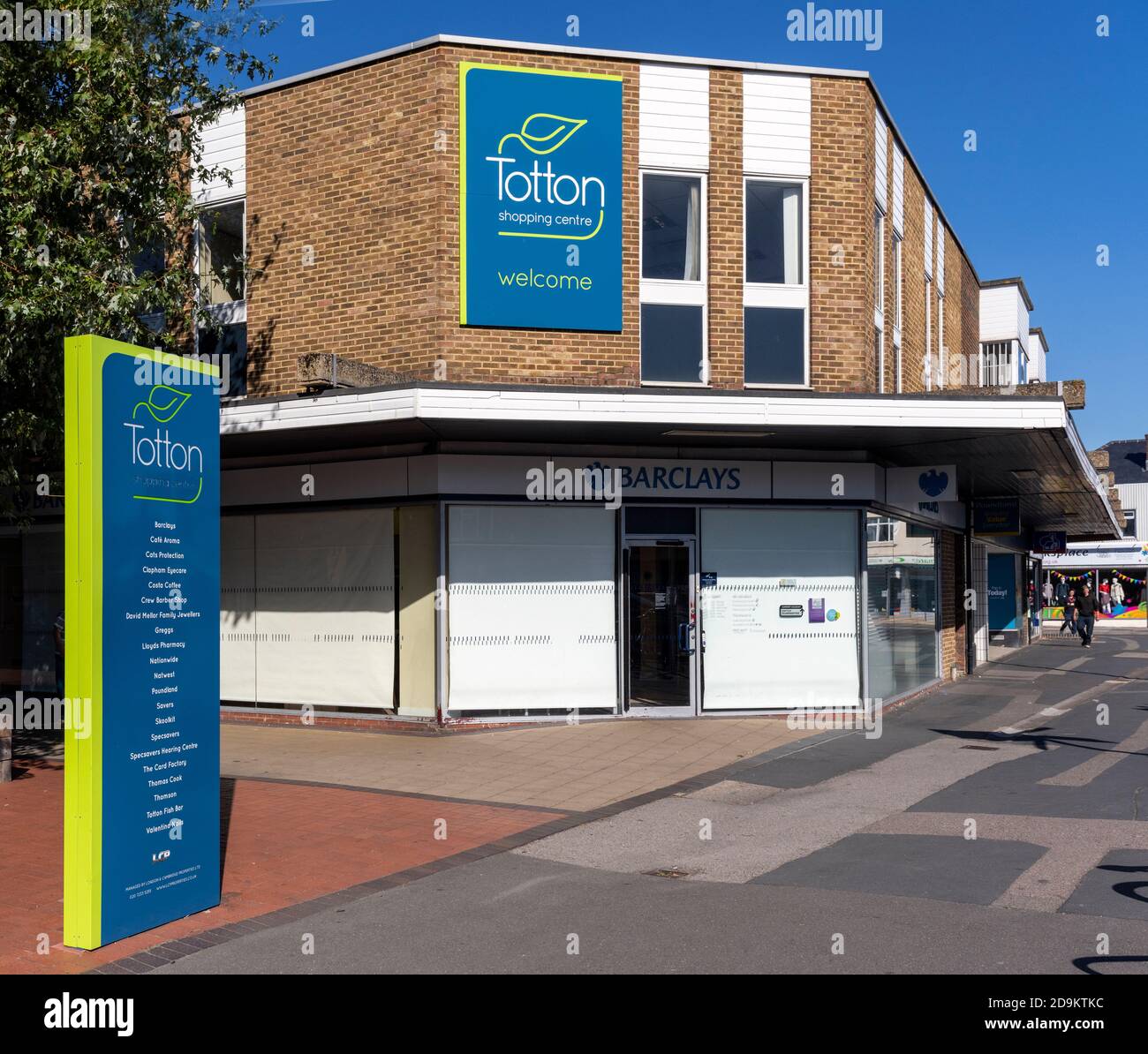 View of a empty Totton Shopping Centre, Commercial Road, Totton, Hampshire, England, UK Stock Photo