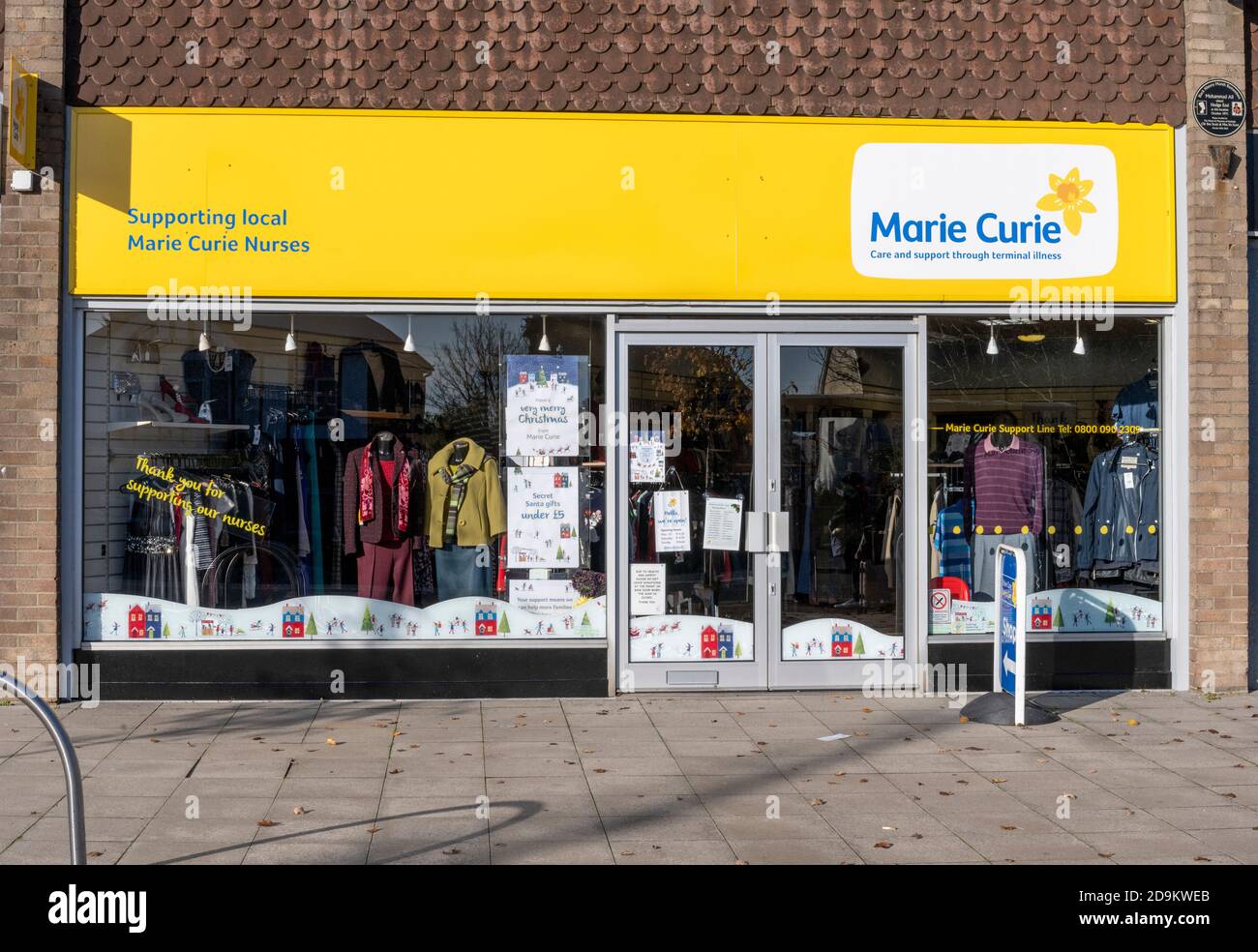 Marie curie charity shop hedge end hi-res stock photography and images -  Alamy
