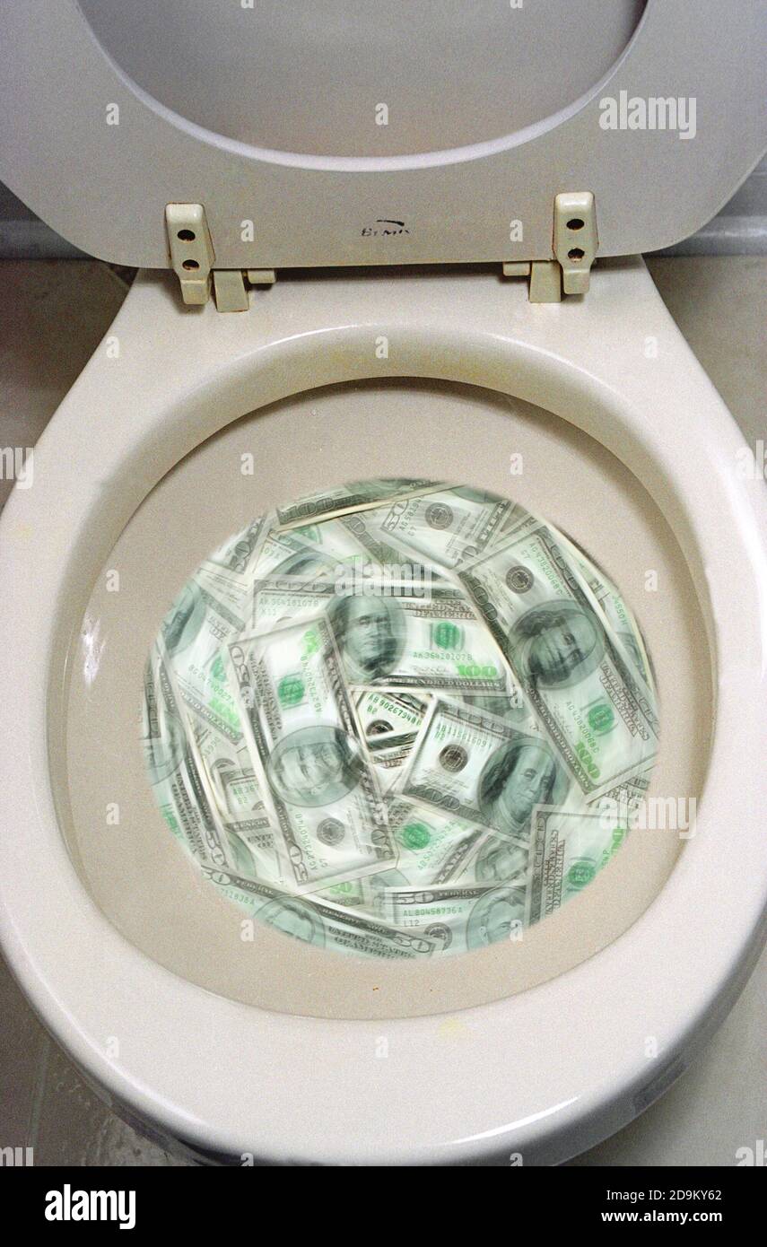 Flushing toilet hires stock photography and images Alamy