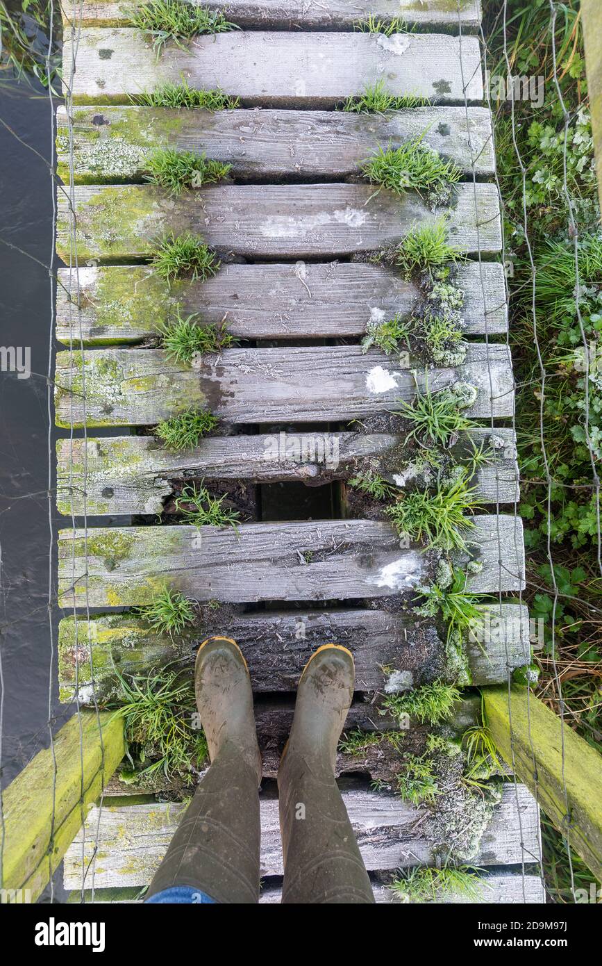 Wooden crossing hi-res stock photography and images - Alamy
