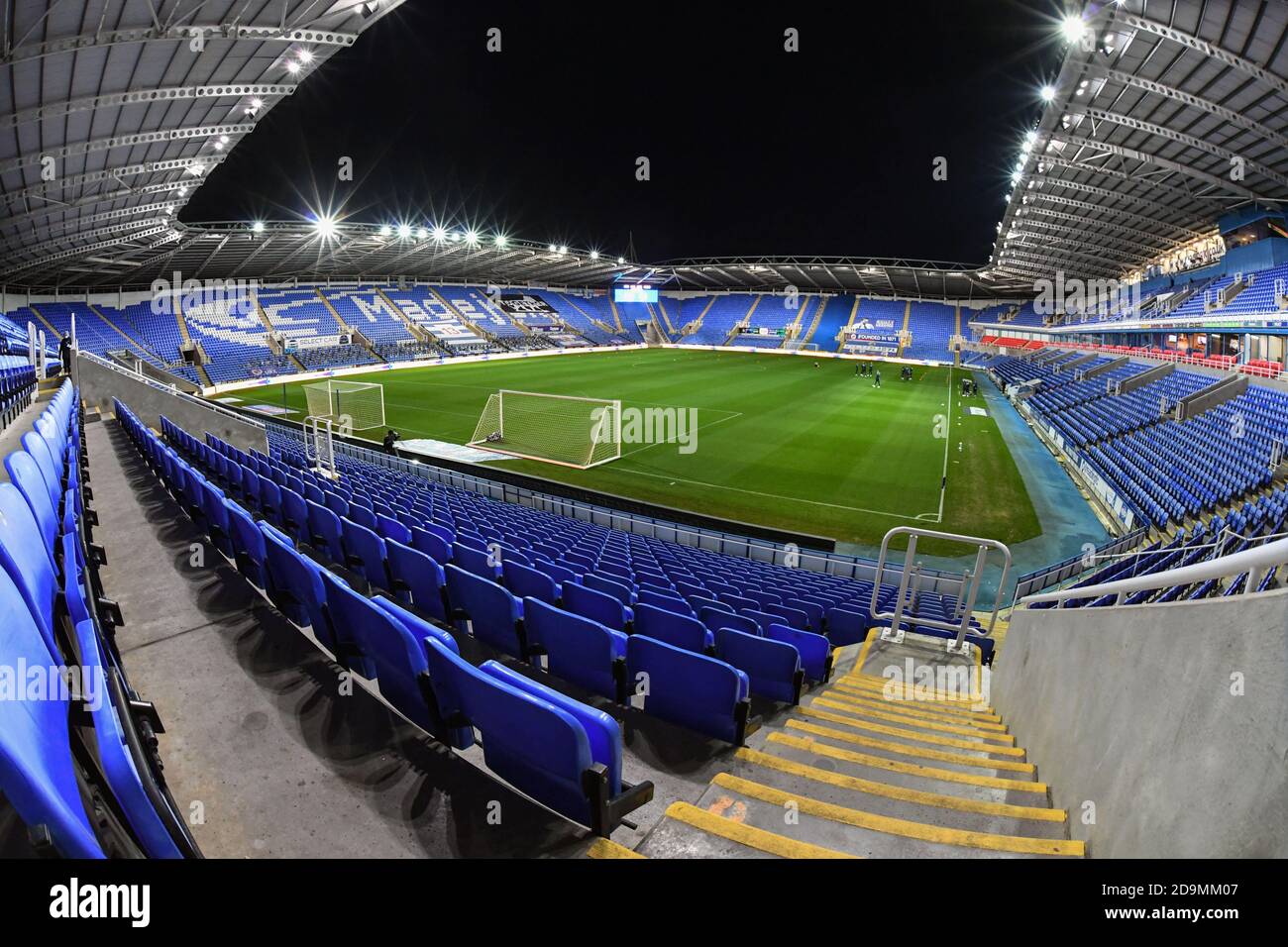 General View Of The Madejski Stadium Home Of Reading FC Stock Photo Alamy General View Of The Madejski Stadium Home Of Reading FC Stock Photo Alamy
