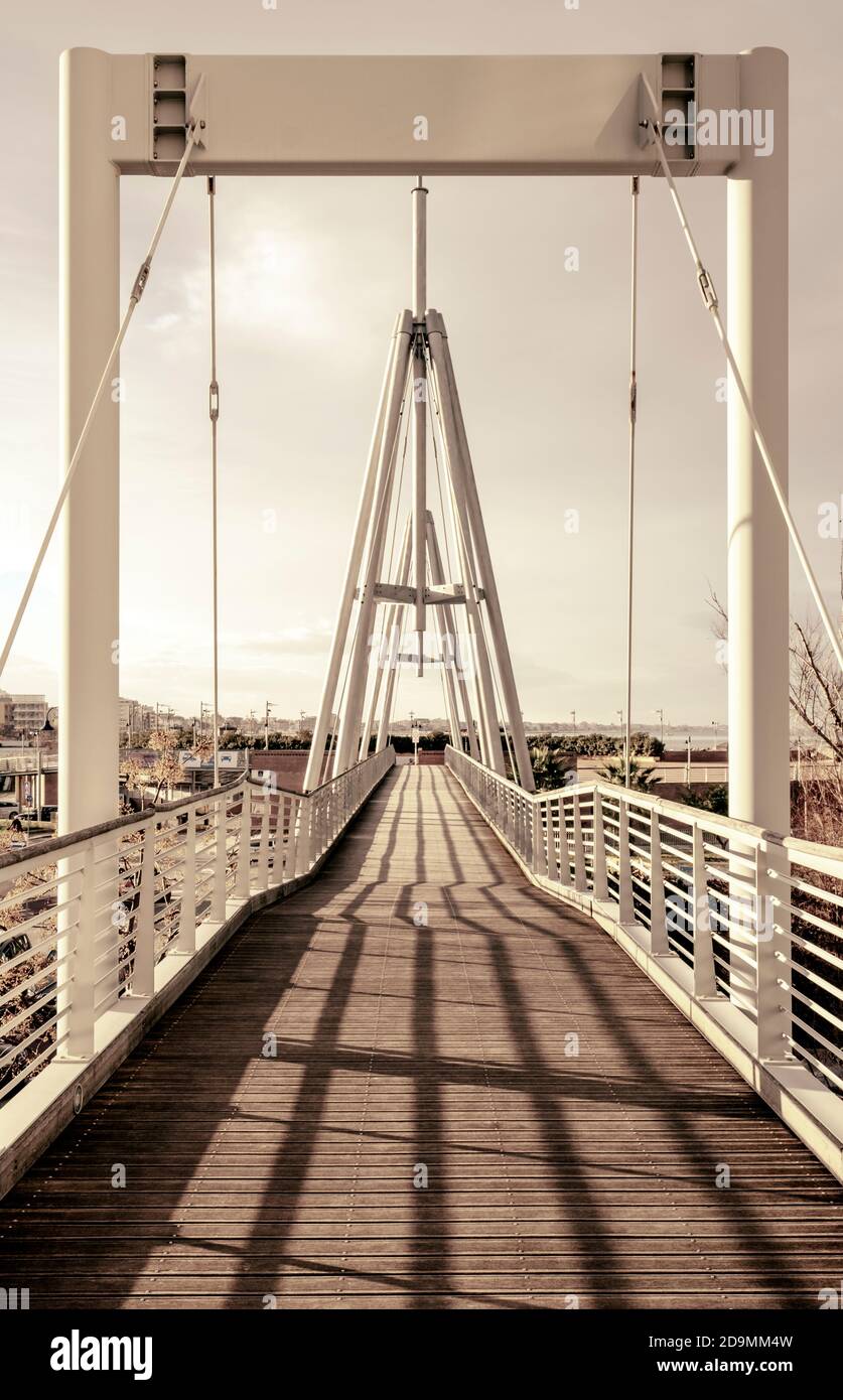 New pedestrian bridge metal hi-res stock photography and images - Alamy