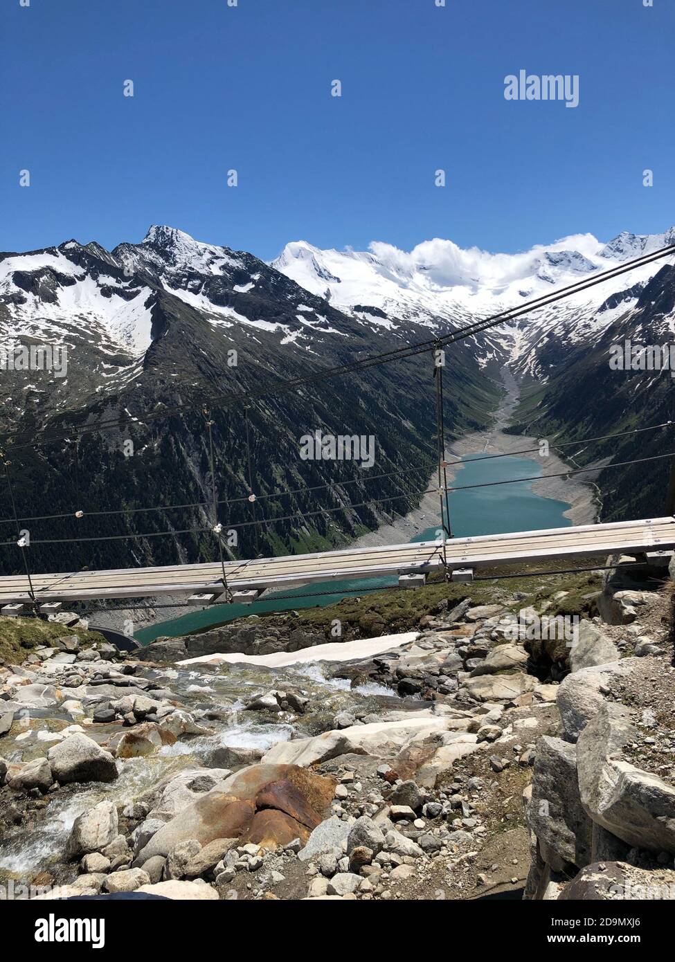 Schlegeisstausee, hiking trail, Olpererhütte, suspension bridge