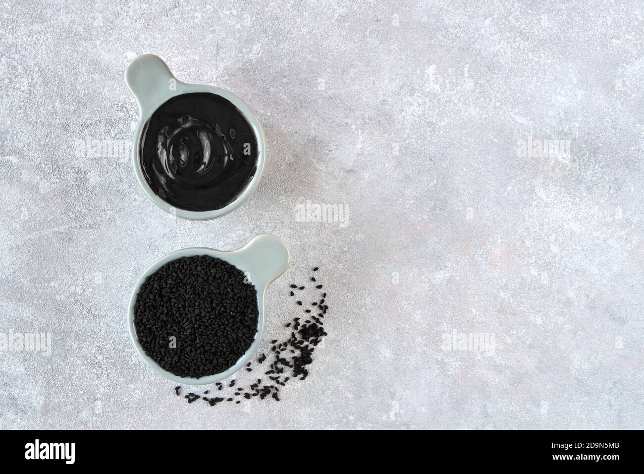 Nigella seeds hires stock photography and images Alamy