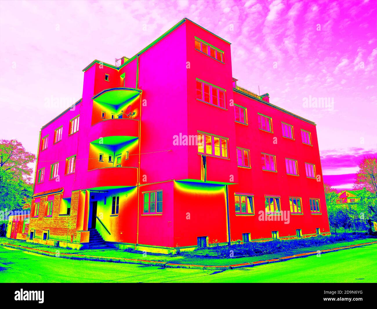 Heat radiation of a large apartment building, measurement of heat