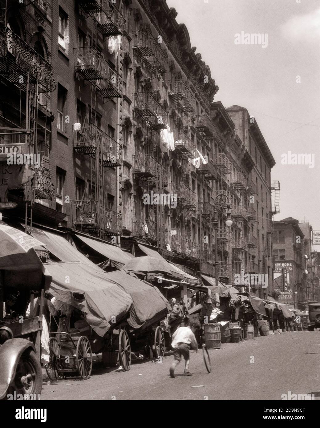 Elizabeth St,New York City Vintage/ Old Photo 8.5" x 11" Reprint 1912 Tenements 