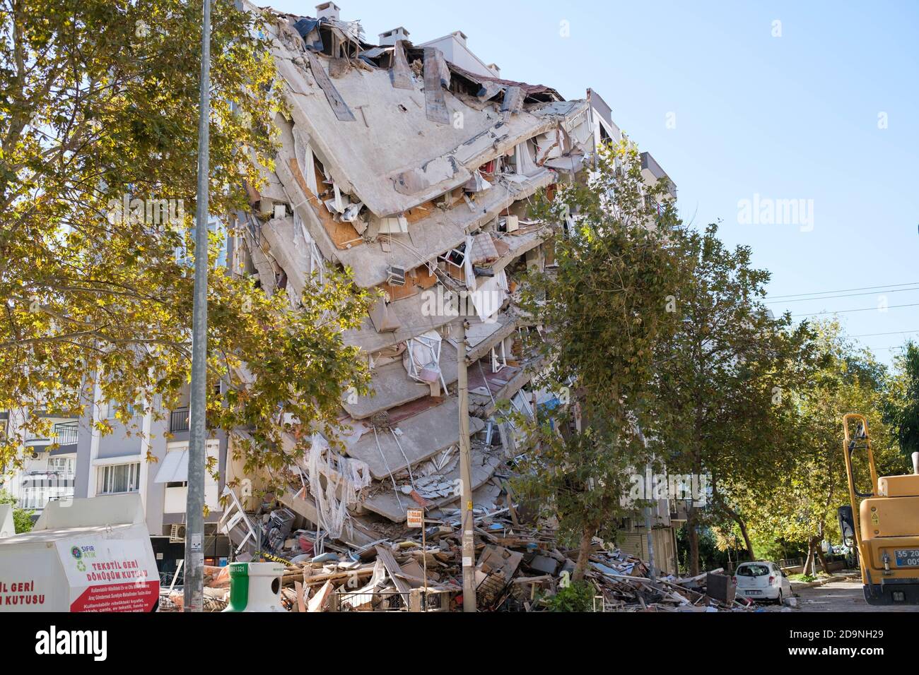 Izmir, Turkey - October 31, 2020 Earthquake on 30 October 2020 in The Aegean sea affected buildings in Izmir. Building damaged in Izmir Bayrakli Manav Stock Photo