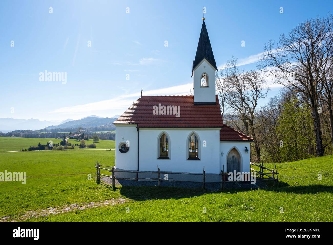 Chapel in Eyrain, near Irschenberg, Miesbach district, Alpine foothills, Upper Bavaria, Bavaria, Germany Stock Photo