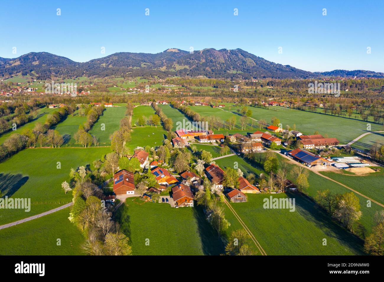 Hamlets Oberreut and Unterreut near Gaißach, in the back Zwiesel and Blomberg, Isarwinkel, drone photo, Upper Bavaria, Bavaria, Germany Stock Photo