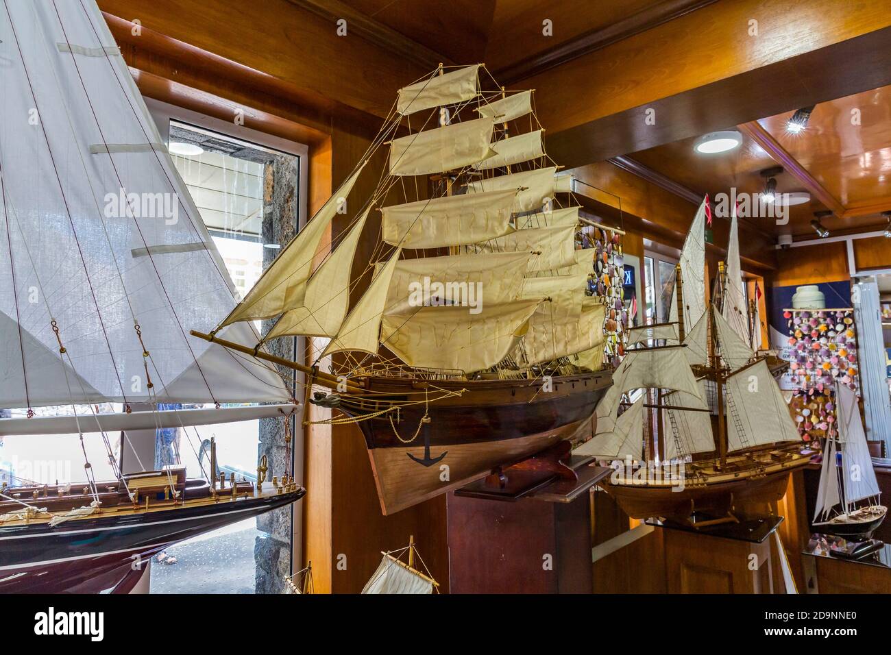 Historic ships, production of ship models, Voiliers de l'Océan, (Ship
