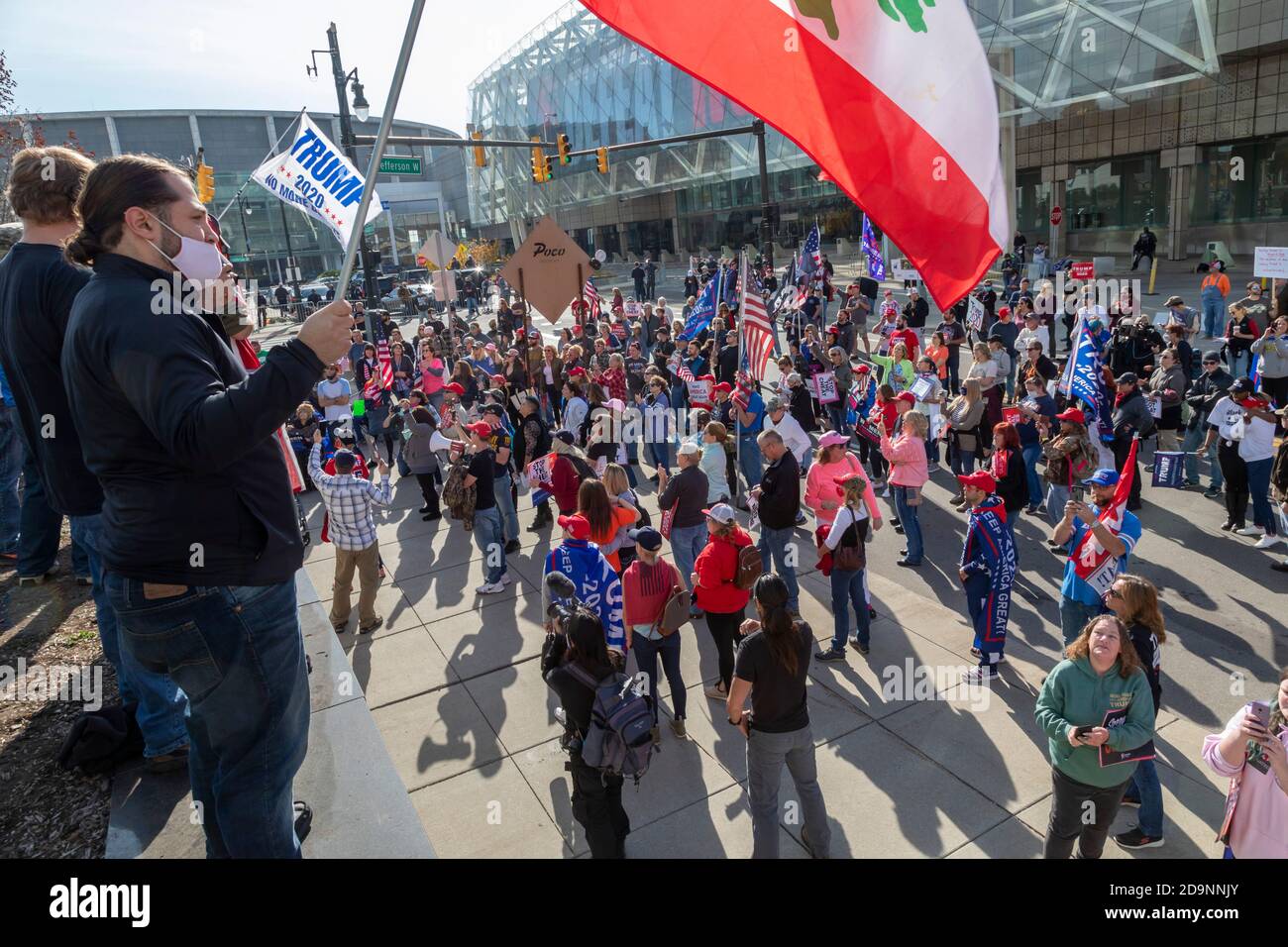 Detroit, Michigan, USA. 6th Nov, 2020. Supporters of Prsident Donald Trump rally outside the TCF Center, where absentee ballots in the 2020 presidential election were counted. They charged that the election was being stolen from Trump. Credit: Jim West/Alamy Live News Stock Photo