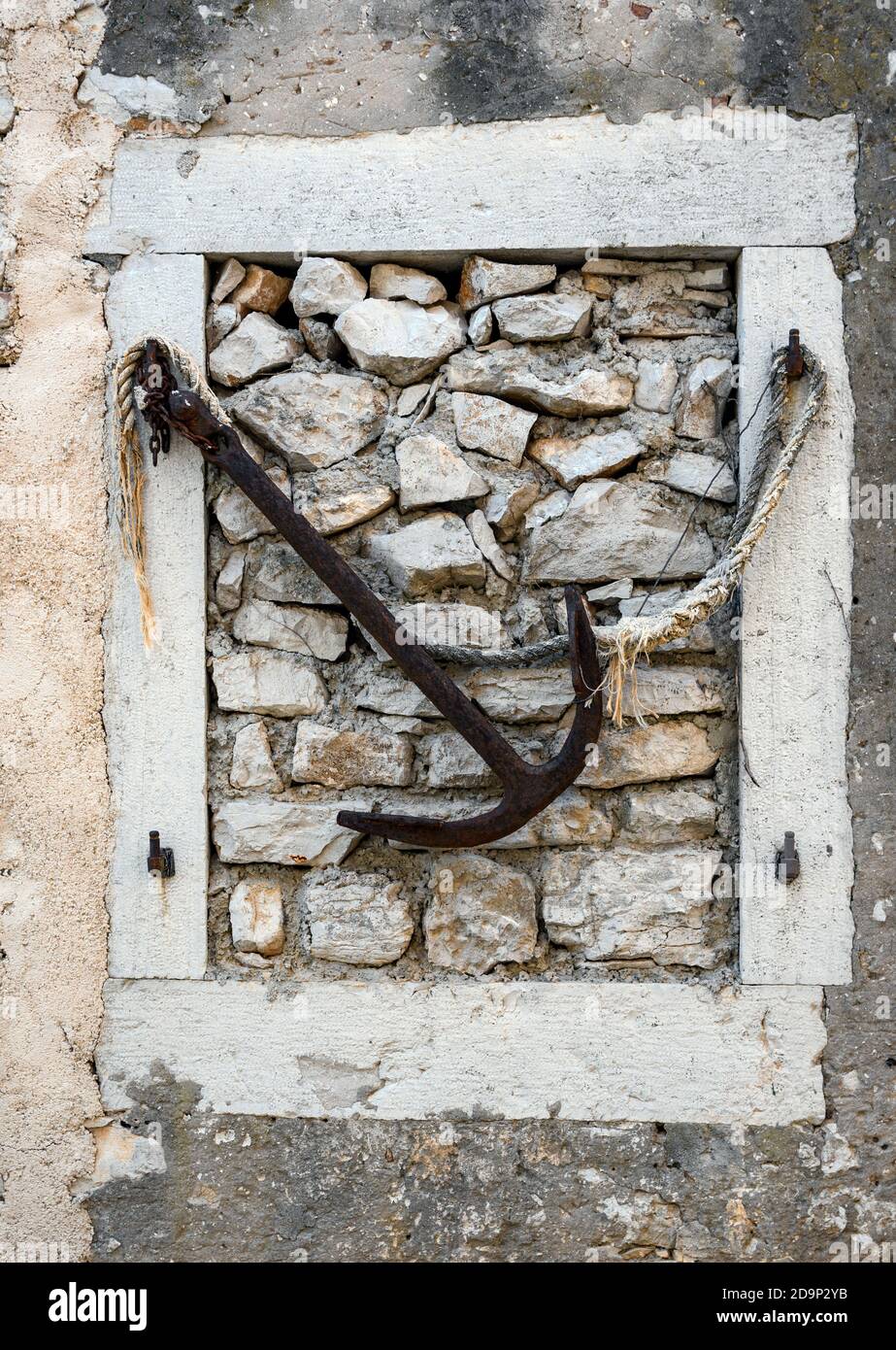 Pinned on a wall hi-res stock photography and images - Alamy