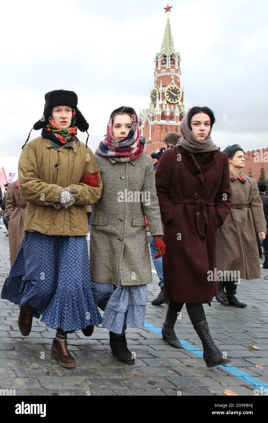 Moscow, Russia. 7th Nov, 2020. People in period costume are seen in Red  Square during a two-day exhibition of WWII installations marking the 79th  anniversary of the 1941 Red Square Parade. The