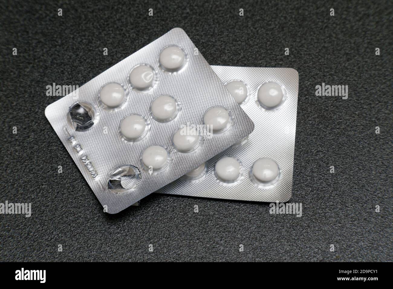 Aspirin blister pack white hires stock photography and images Alamy