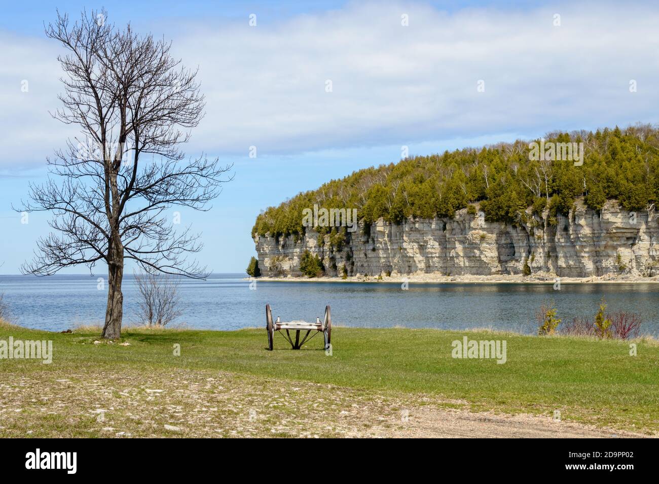 Limestone cliffs near the Fayette Historic State Park Stock Photo