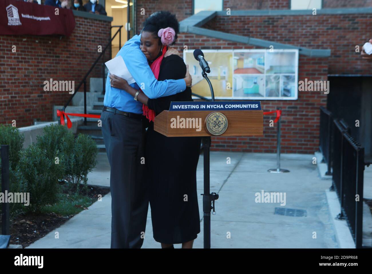 Brooklyn, NY, USA. 6th Nov, 2020. (LR) New York City Mayor Bill De