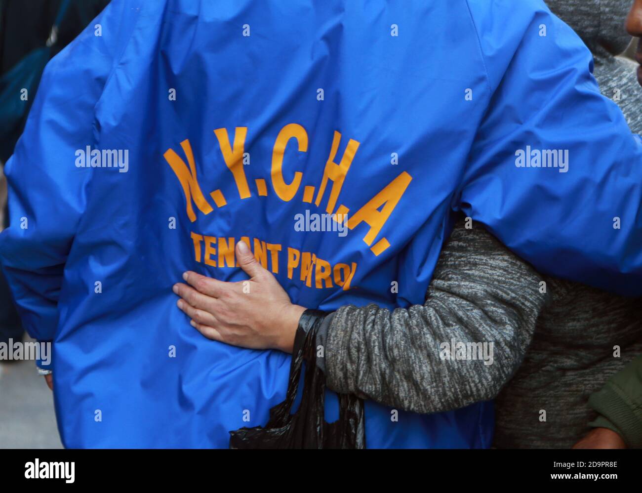 Brooklyn, NY, USA. 6th Nov, 2020. Actor Tracey and others attend the official ribbon