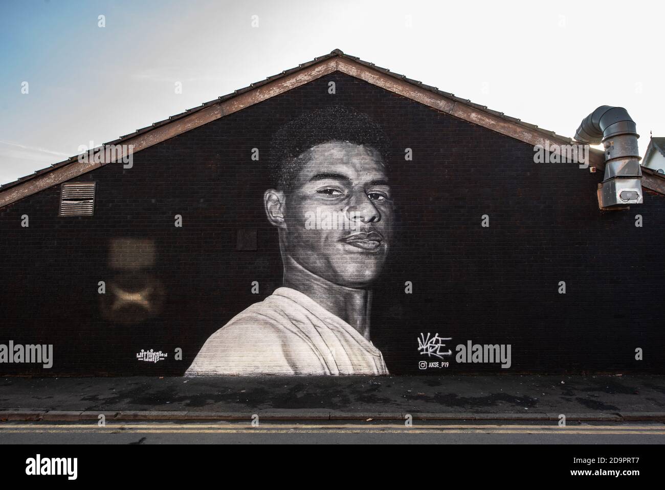 Marcus Rashford mural by Akse p19. Withington, Manchester. The mural was commissioned after Rashford campaigned for free meals for school children. Stock Photo